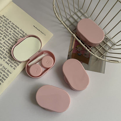 Stylish contact lens case with a chic look