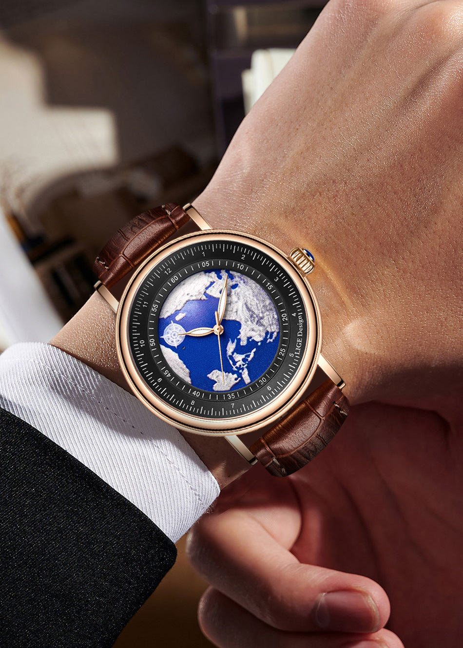 LIGE watch close up image 9