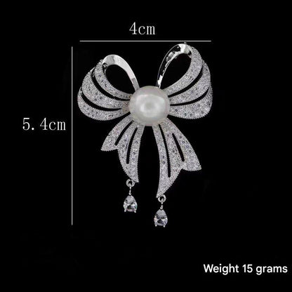 Dazzling brooch accessory for special occasions