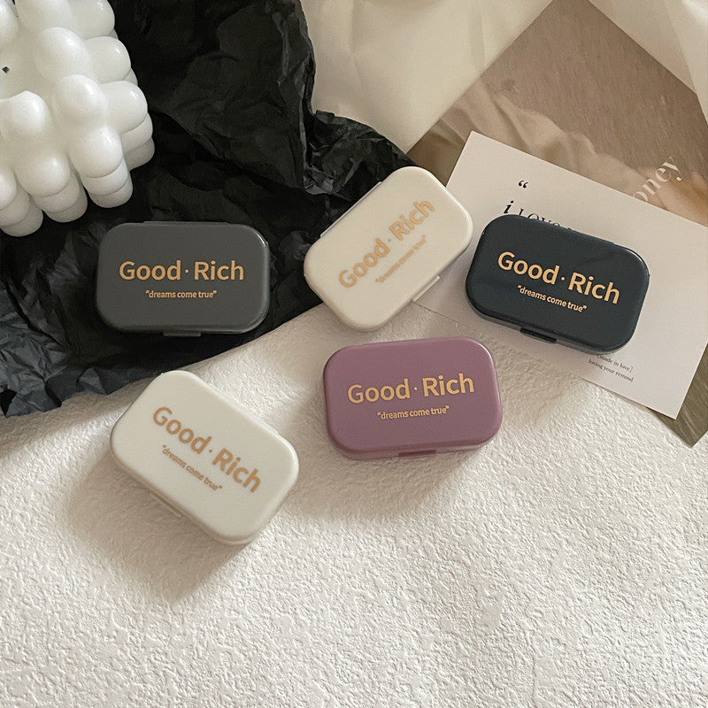 Durable plastic contact lens box for everyday use
