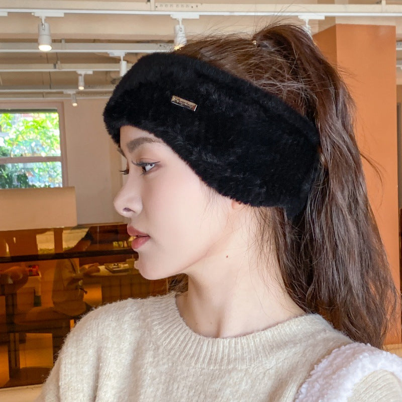 Image of beanie highlighting side view