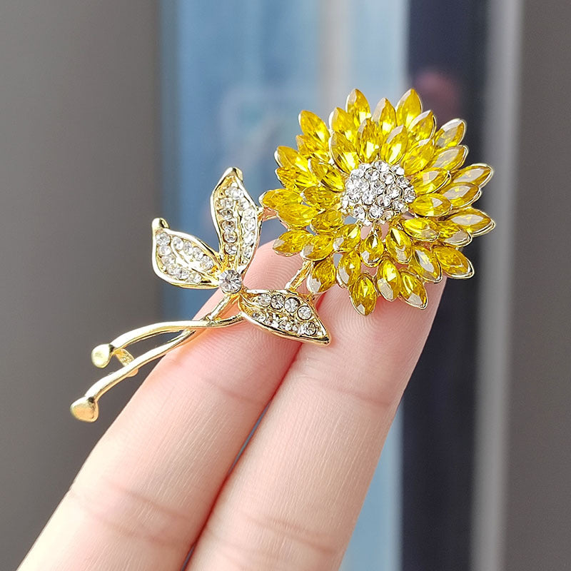 Stylish Sunflower Brooch Design Image 2