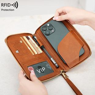 Multiple card slots in women's wallet