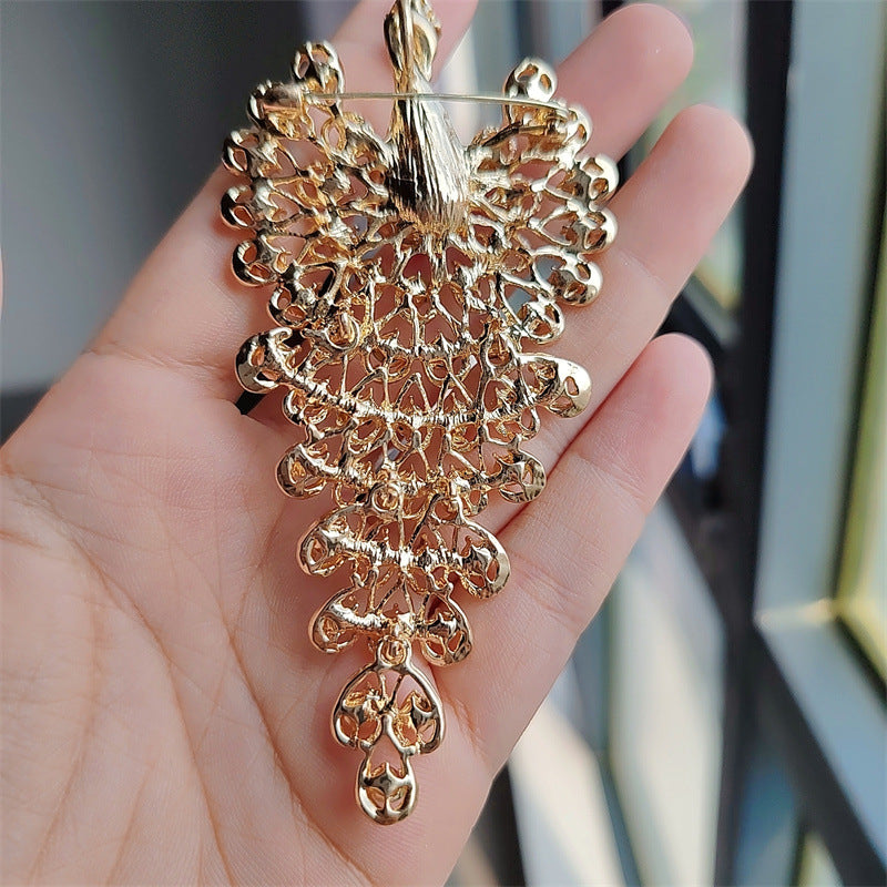 quality alloy brooch for jewelry collection image