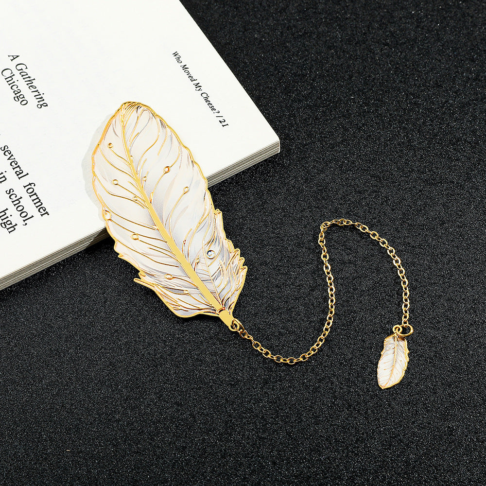 Gold and silver bookmark options image 8