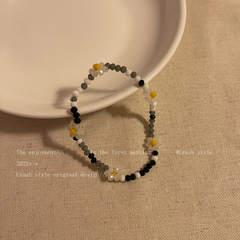 Kawaii Style Floral Necklace Details
