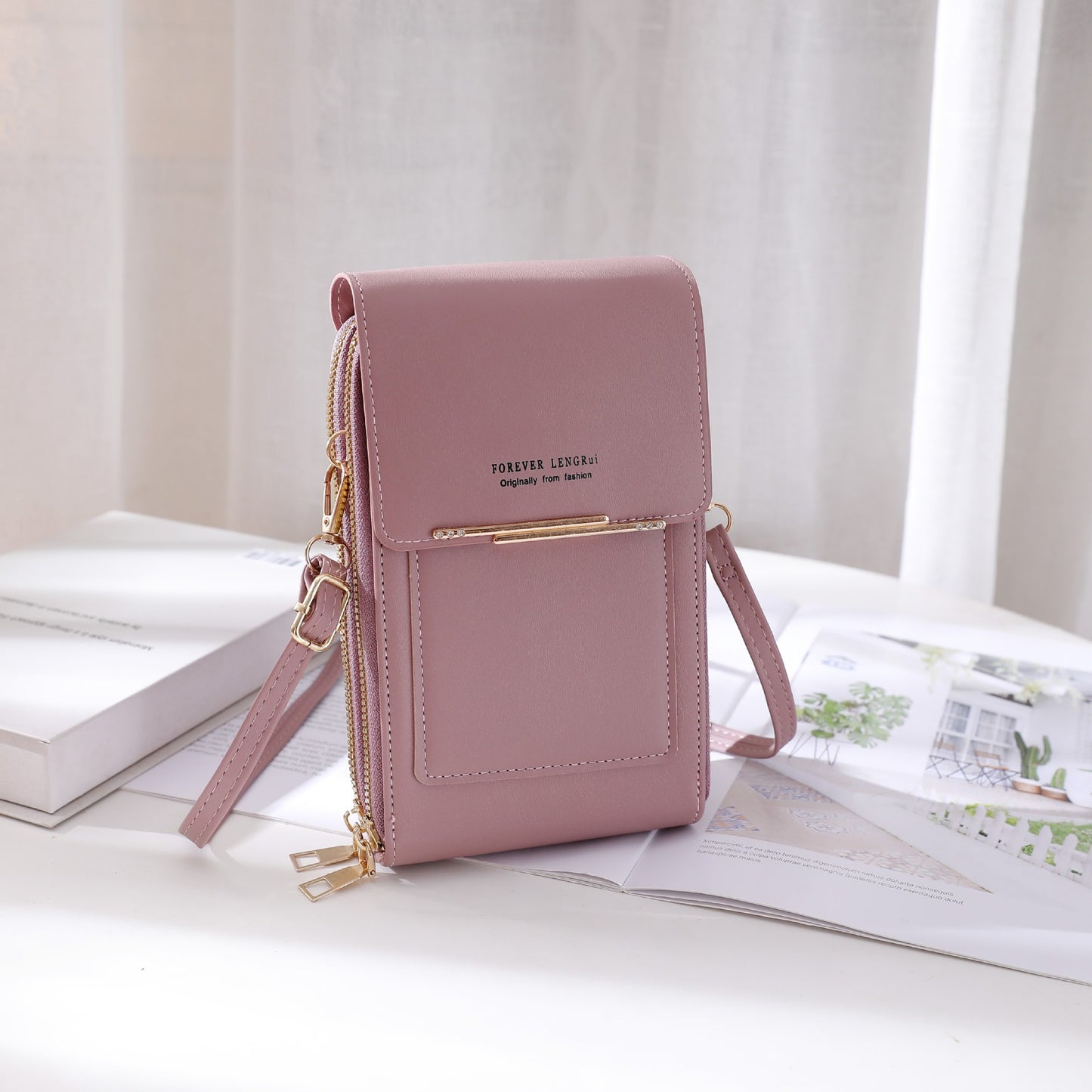 Light pink stylish handbag for women