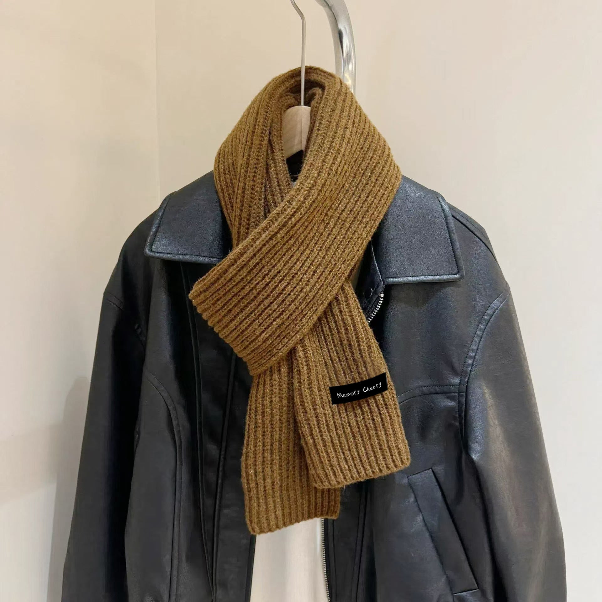 Fashionable scarf in blue
