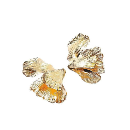 Close-up of stylish leaf earrings image 3