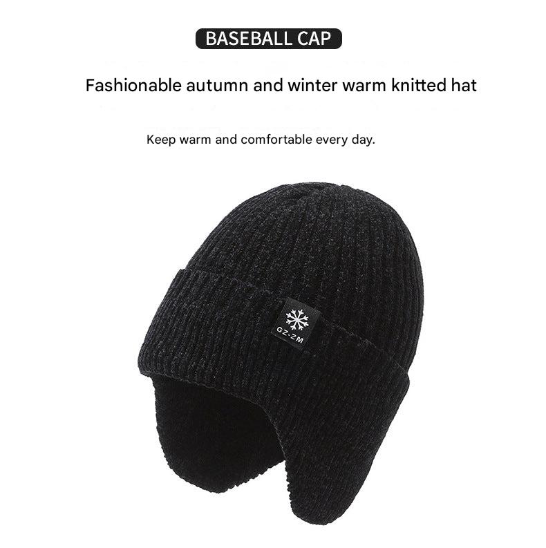 Men's winter knit hat in black color
