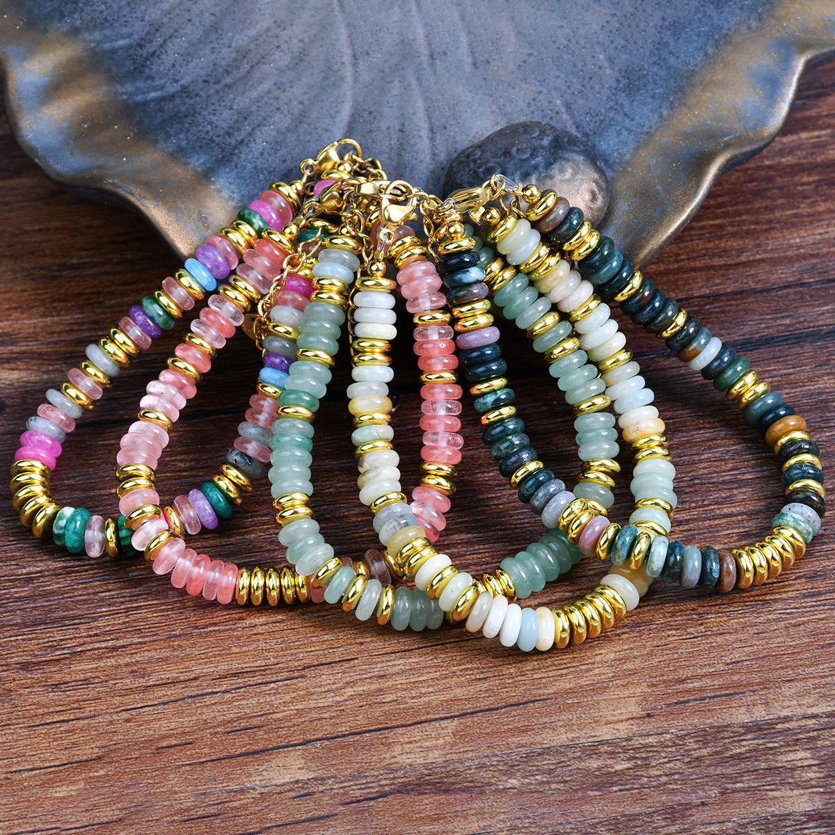 Elegant women's jewelry piece image 9