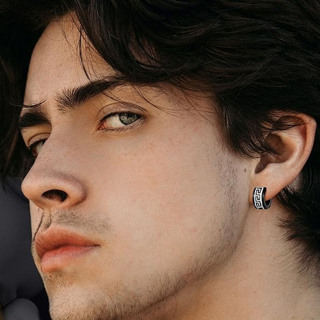 Chic silver ear cuff image 4