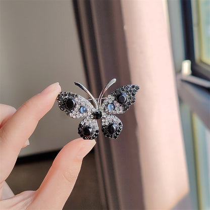 Glamorous decorative brooch for outfits