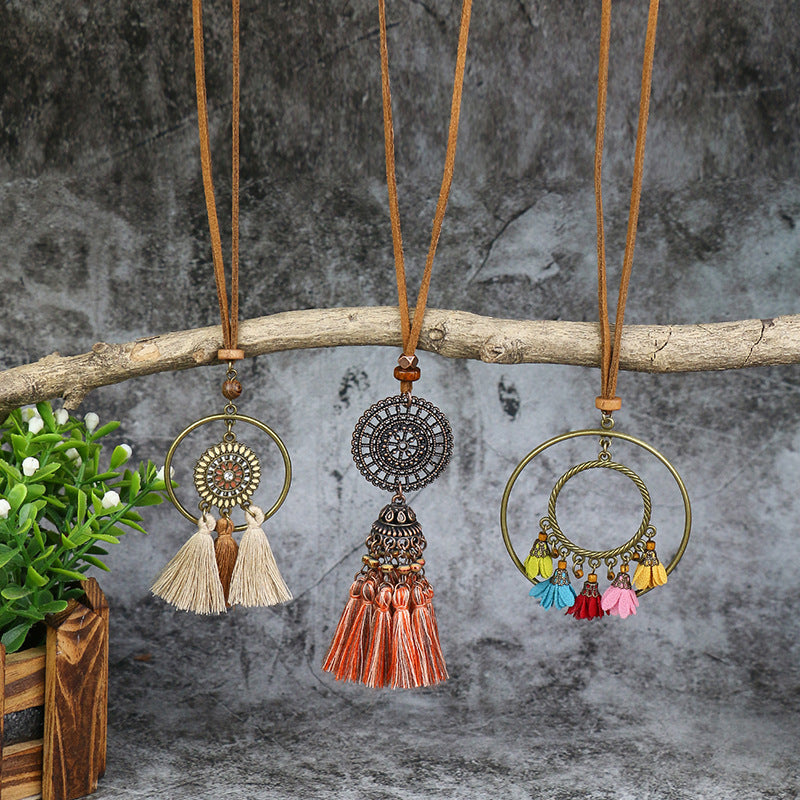 Elegant statement necklace displayed on model image 4