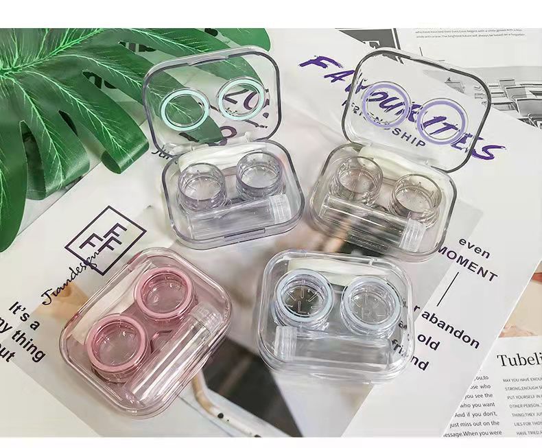 Travel-Friendly Contact Lens Case Image 5