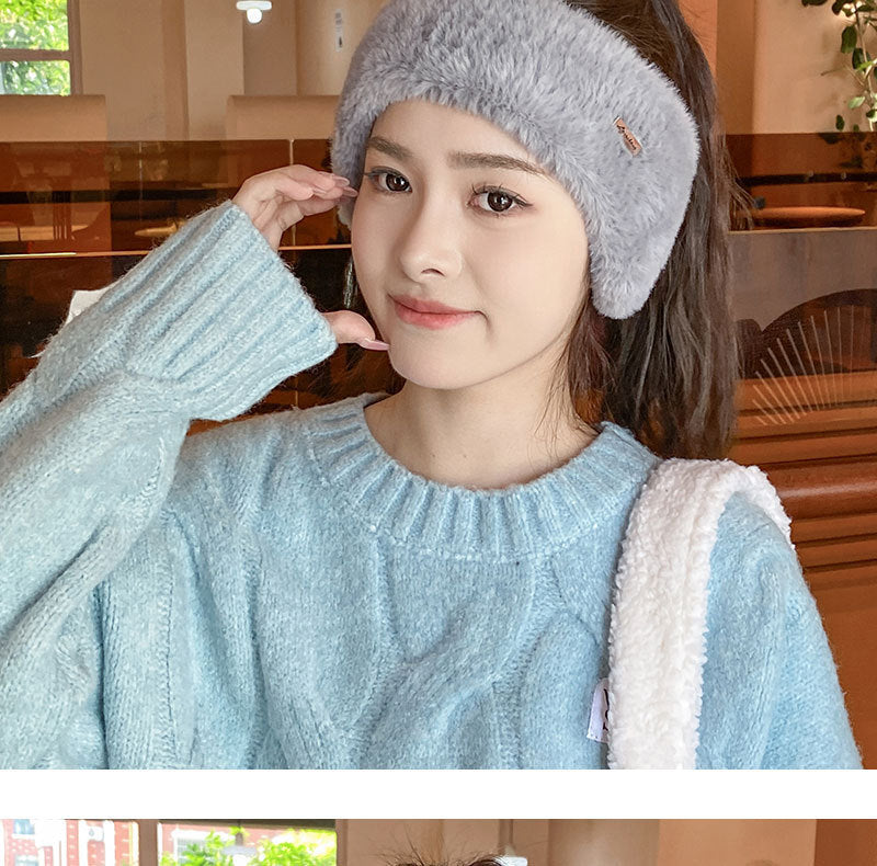 Image of beanie highlighting side view