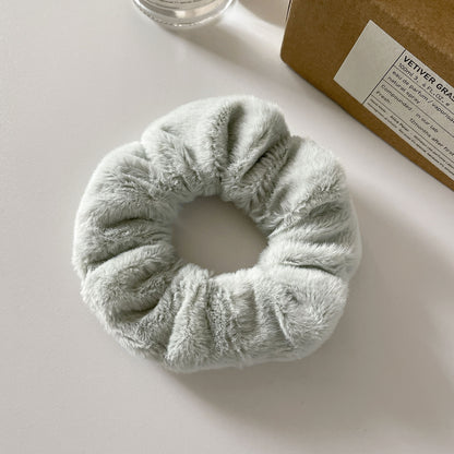 Comfortable plush hair accessory for kids in white