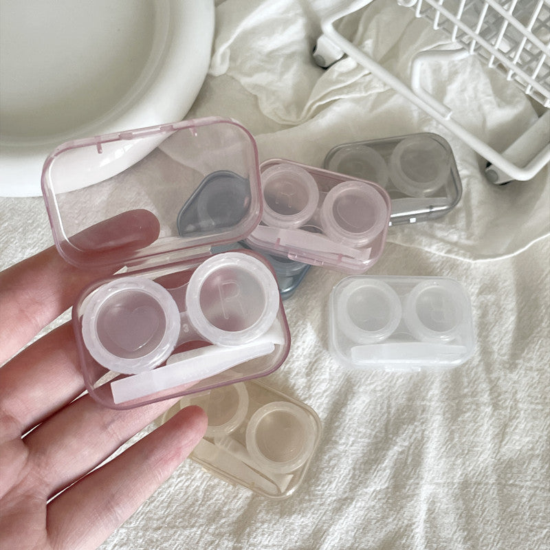 Cute heart-patterned contact lens holder