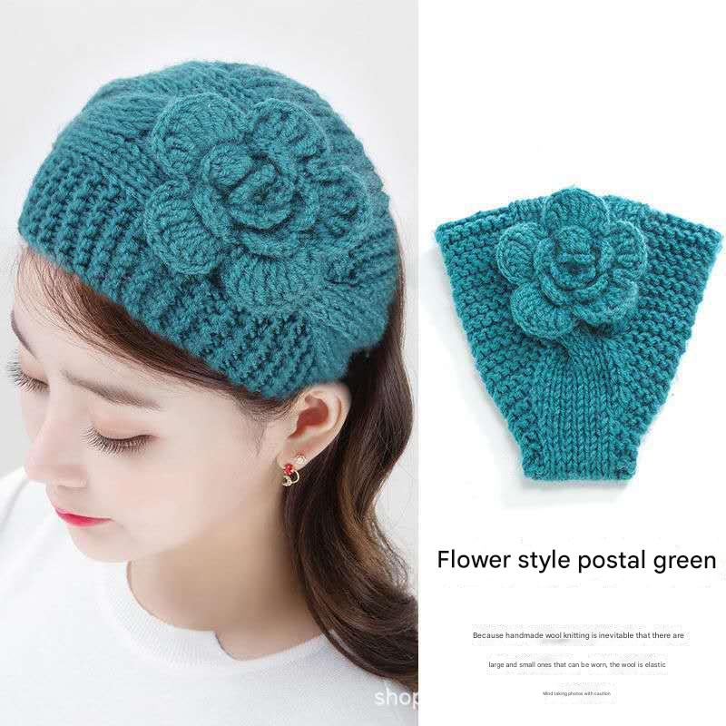 Cozy knitted floral headband - navy blue
